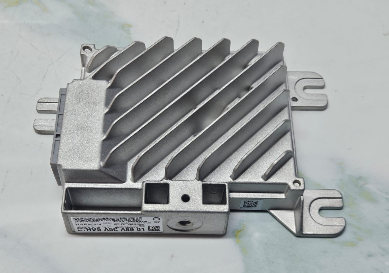 2017-2019 BMW G20 G21 G30 G31 G11 G05 X5 M4 Audio Amplifier Booster 5A5CA89 OEM