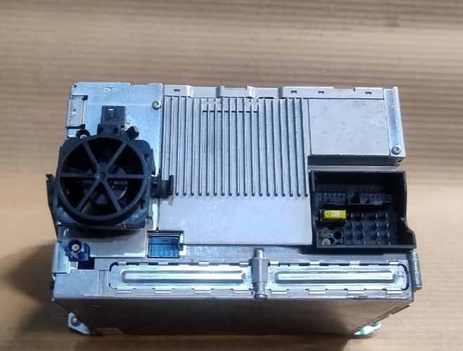 BMW X5 E70 CD RADIO PLAYER HEAD UNIT GENUINE BMW -  9147618