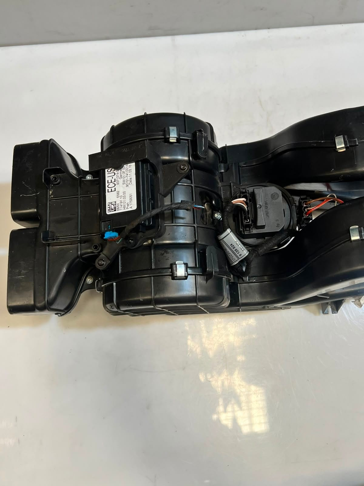 2014-2018 BMW X5 F15 and X6 F16 Rear Blower AC SEAT HEATING Motor 9266627 OEM