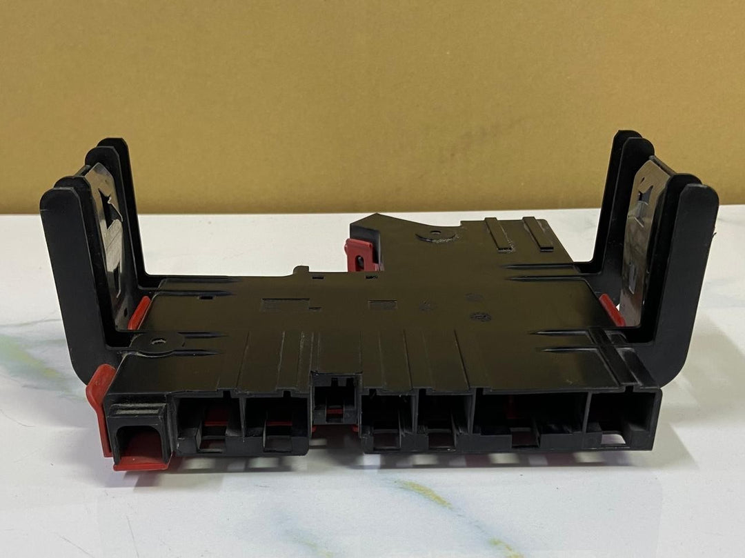 OEM BMW F10 F06 F12 F13 Battery Terminal Distribution Fuse Box 9240490