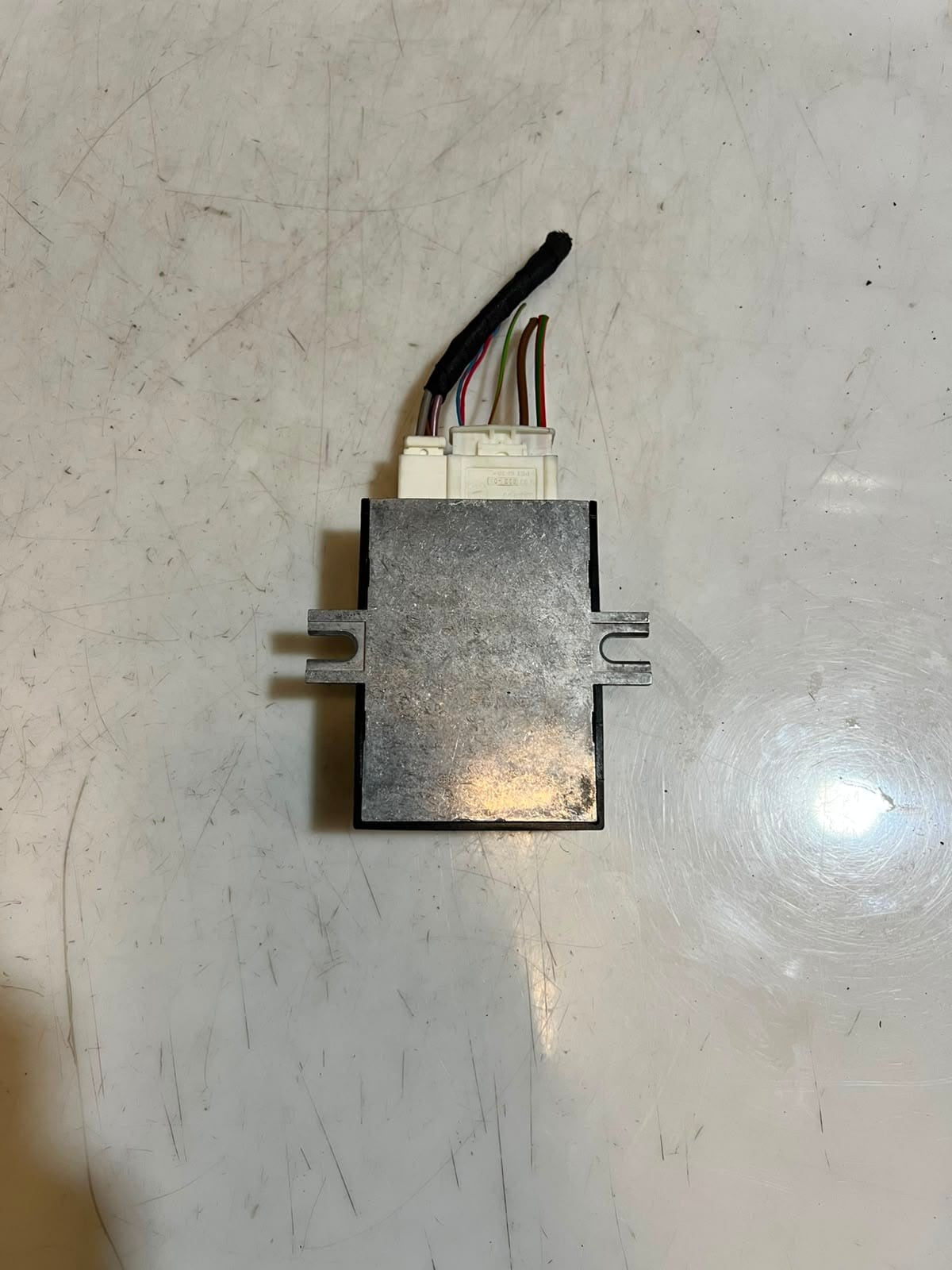 2012-2016 BMW F10 M5, F06 M6, and F12 M6 Fuel Pump Control Unit 7302256 OEM