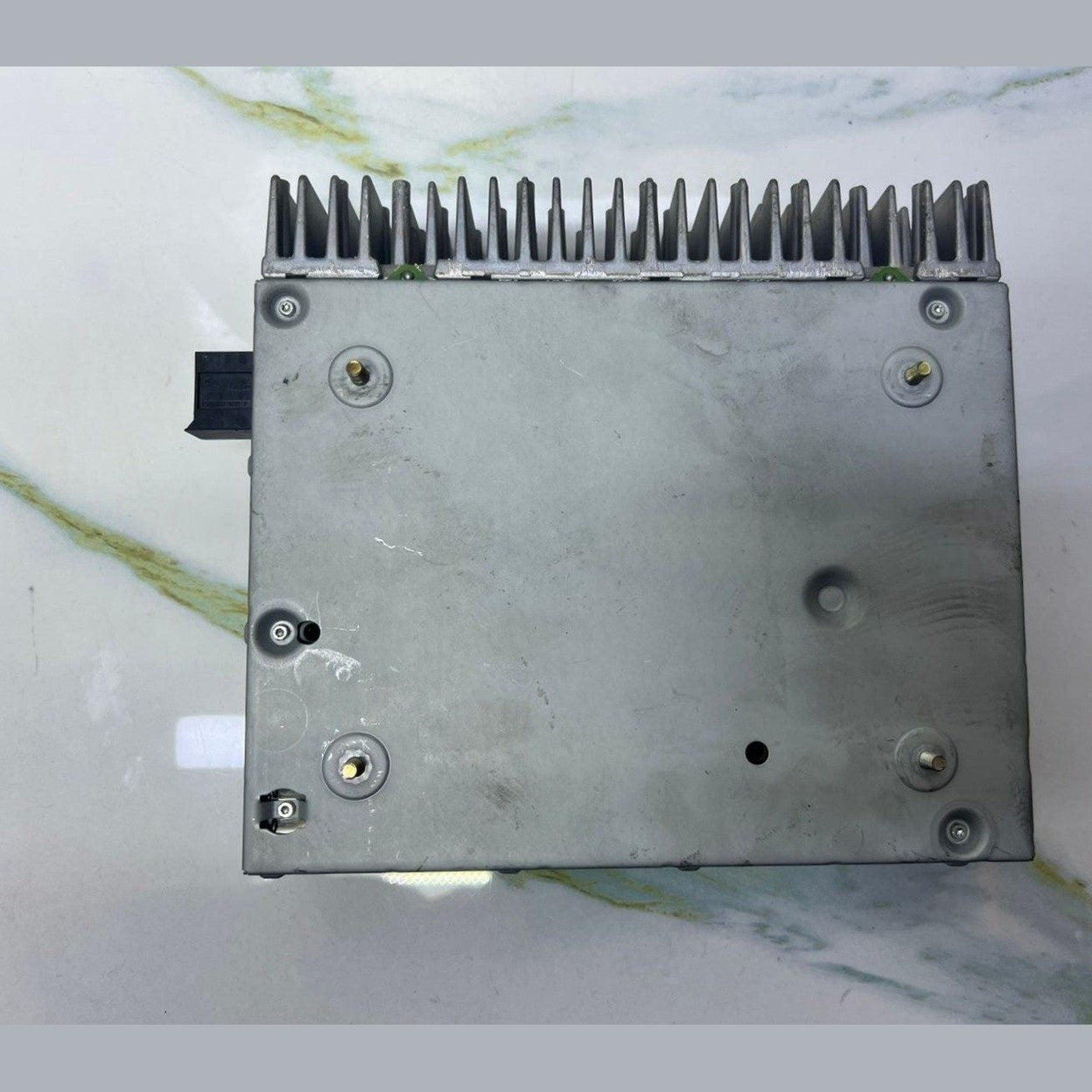 03-09 Mercedes-Benz W211 E-Class Amplifier A 211 870 19 89 OEM