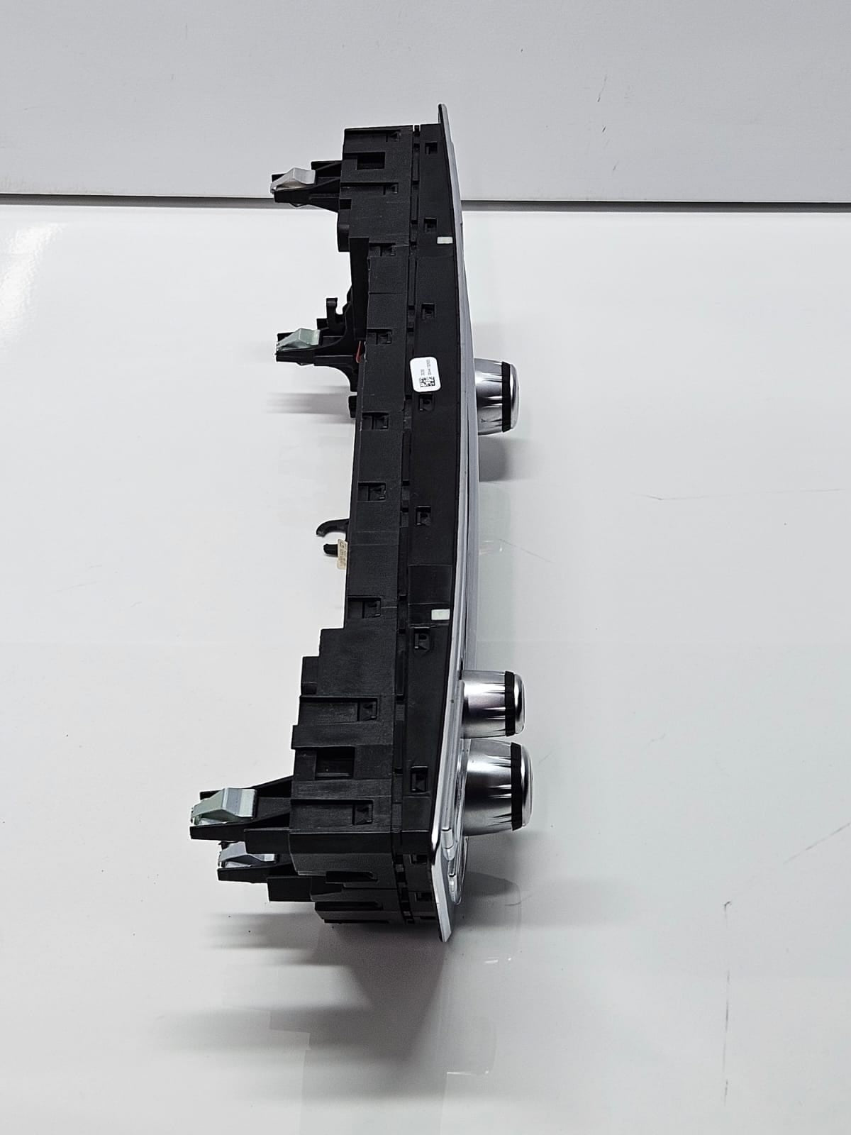 6822775-2016-2019 BMW G11 G12 740i 740Li A/C Climate Radio Control Panel OEM