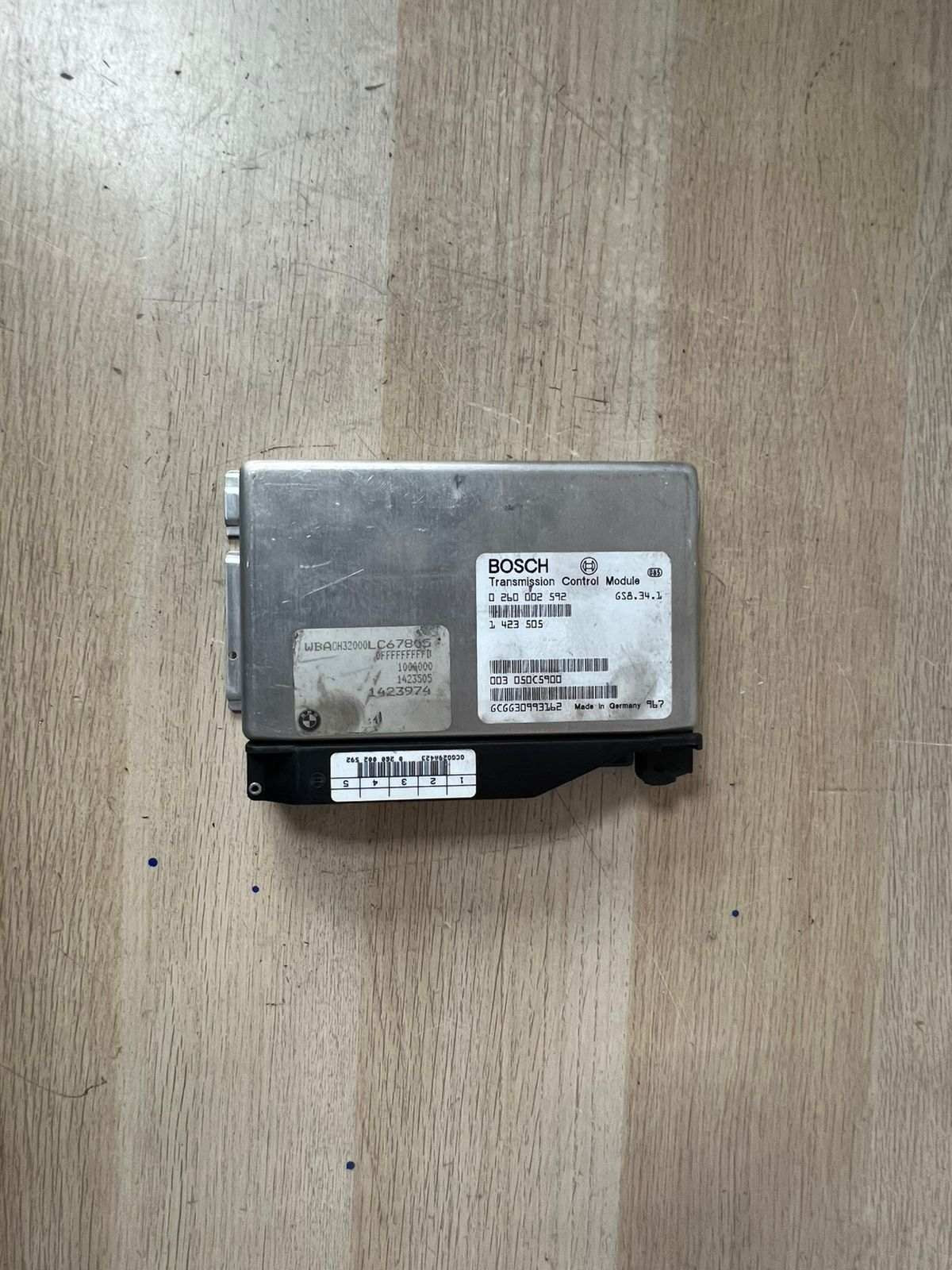 1999-2000 BMW 528i Transmission Control Module 1423505 E39 5 Series 528i 