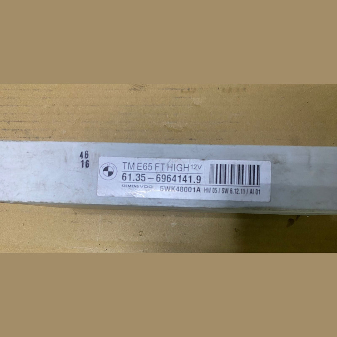 2004-2005 BMW 745i Door Control Module 6964141 7 Series E65 E66