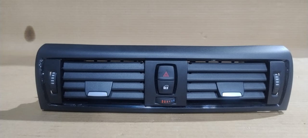 BMW F20 F21 F22 Dashboard Center Vent Fresh Air Grille 9207116 OEM