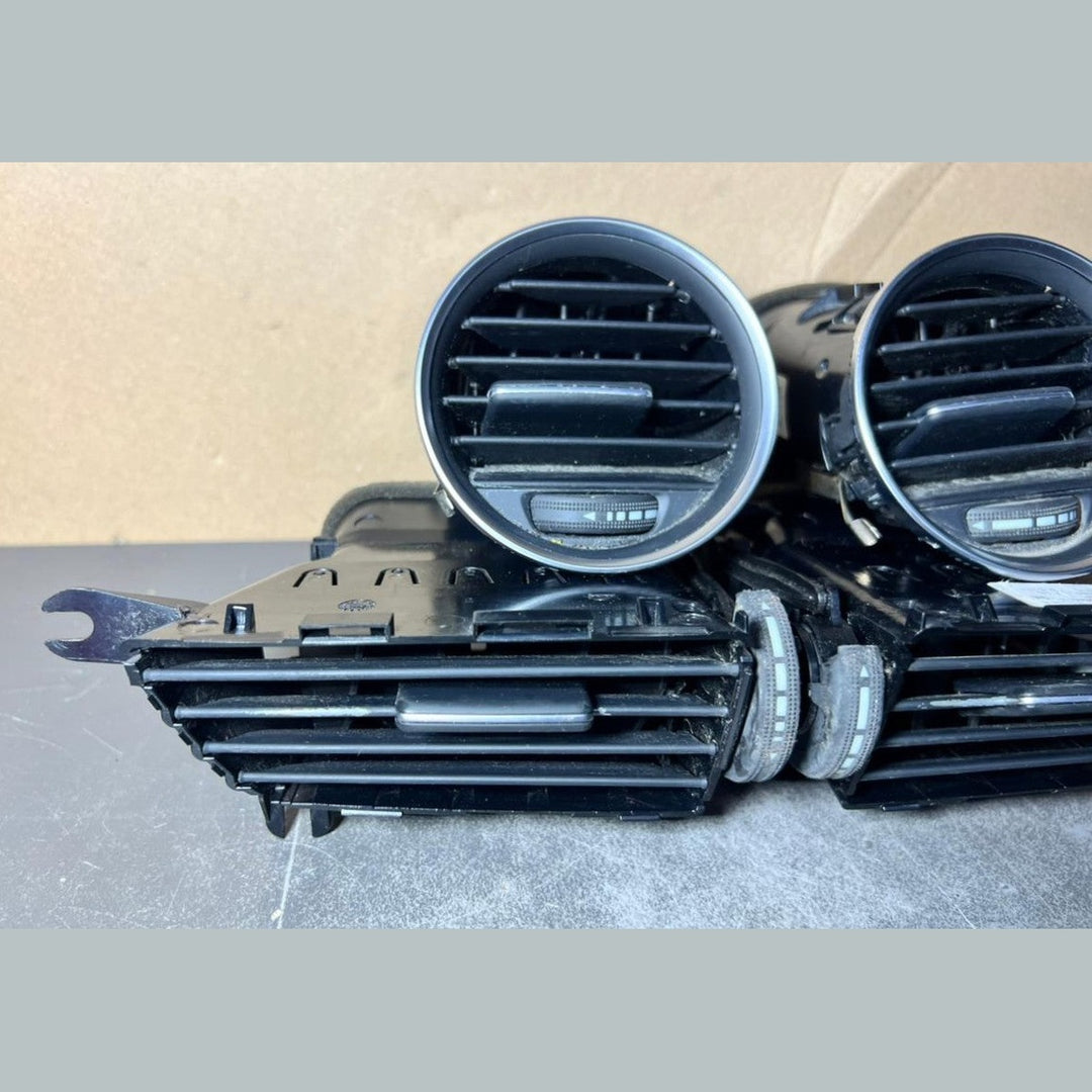 12-14 Mercedes W204 C300 C250 Front Center Dashboard  Heater A/C Air Vent Set