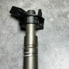 Genuine Mercedes W164 Fuel Injector Sprinter 3.0L OM642 A642 0700587 Oem Diesel