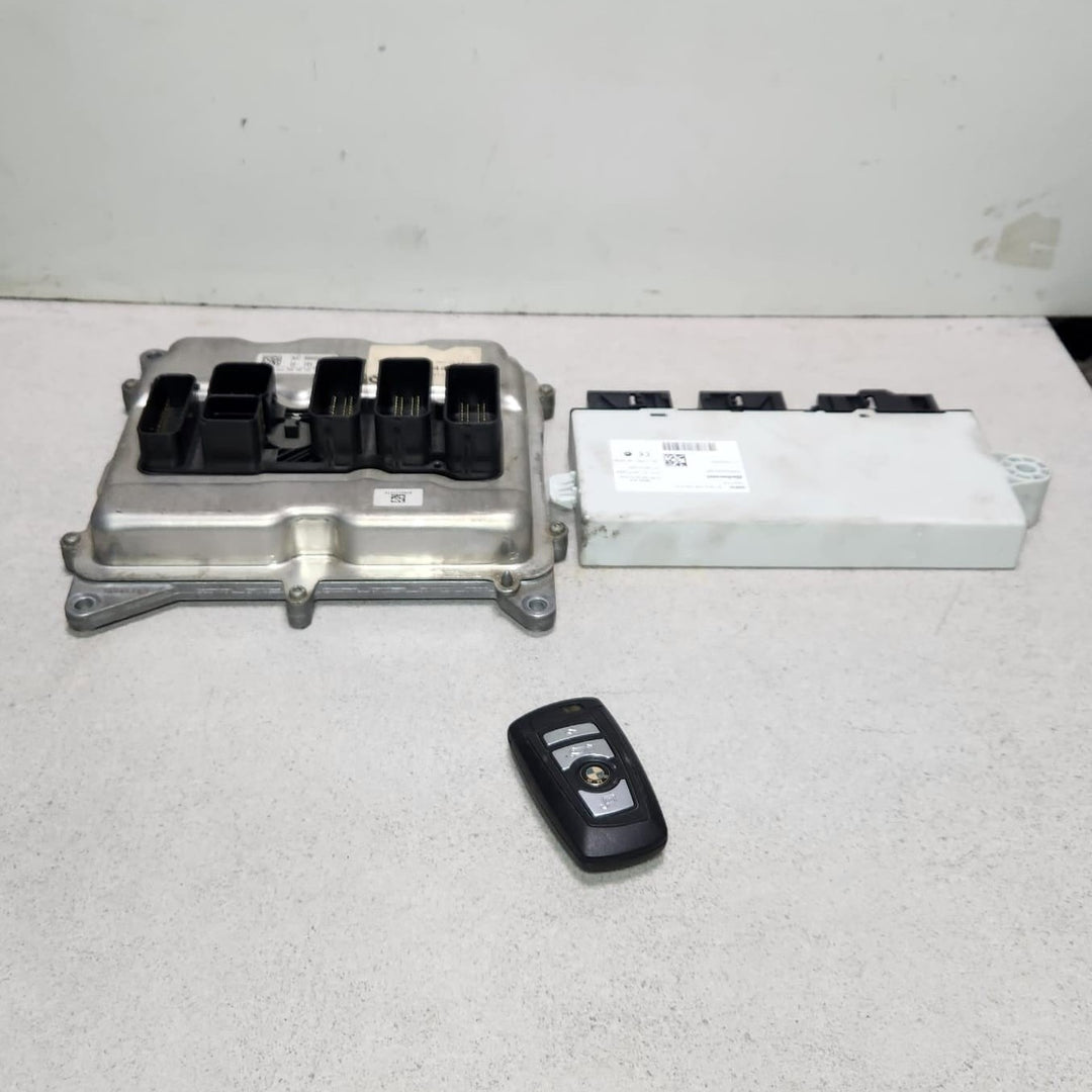 2011-2016 BMW F30 328i F10 520i N20 Engine Control Module ECU SET 7637481 OEM