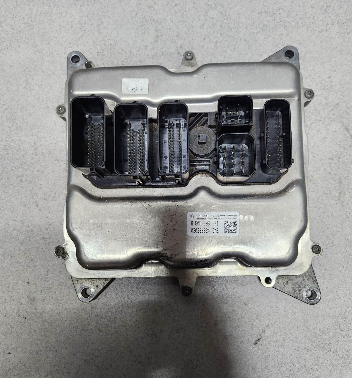 2012-2017 BMW 320i F10 F25 F30 N20 Engine Control Unit DME ECU Set 8606306 OEM