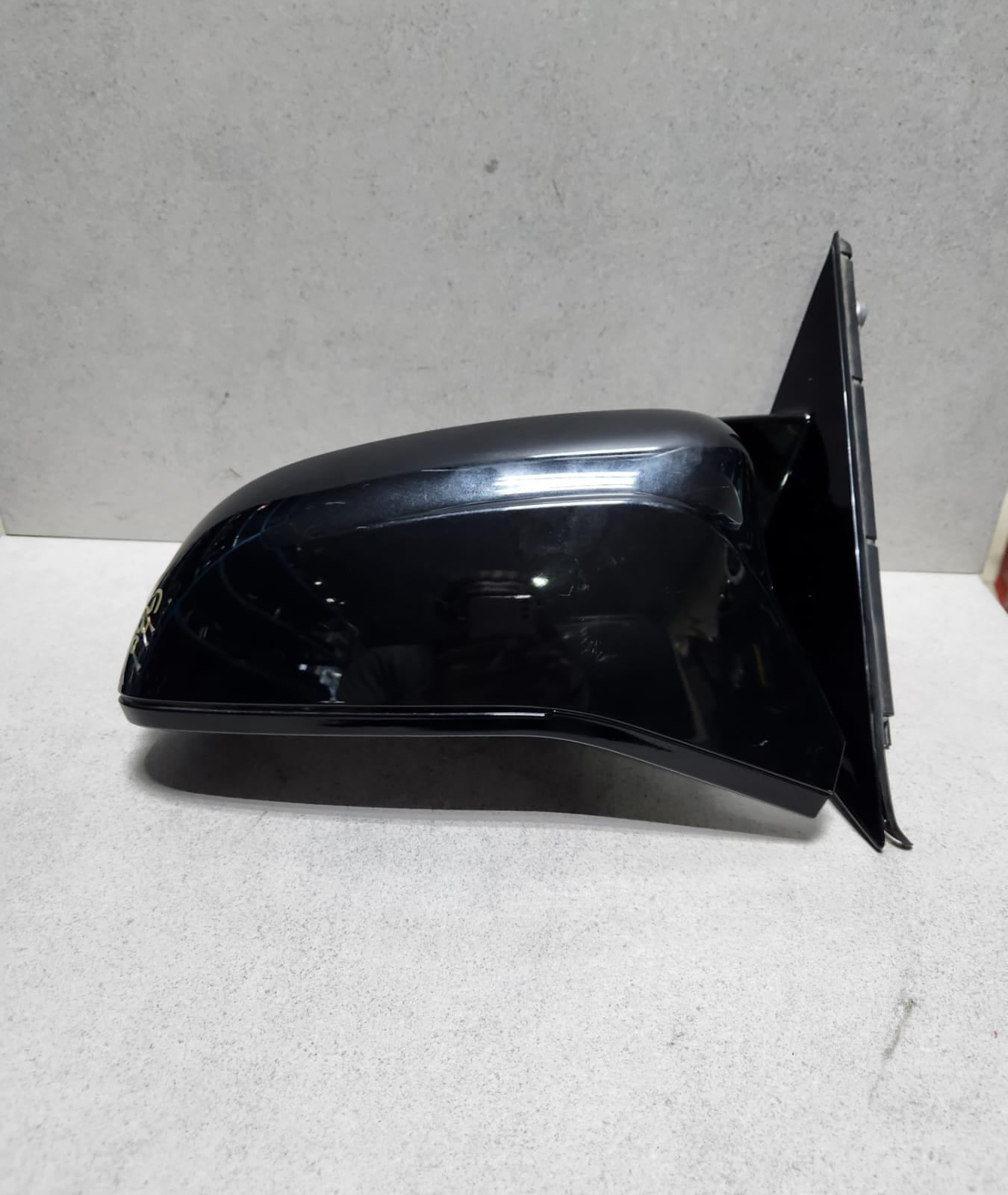 BMW Left Side Door Mirror F0184101U668B 5 Series G30 G31