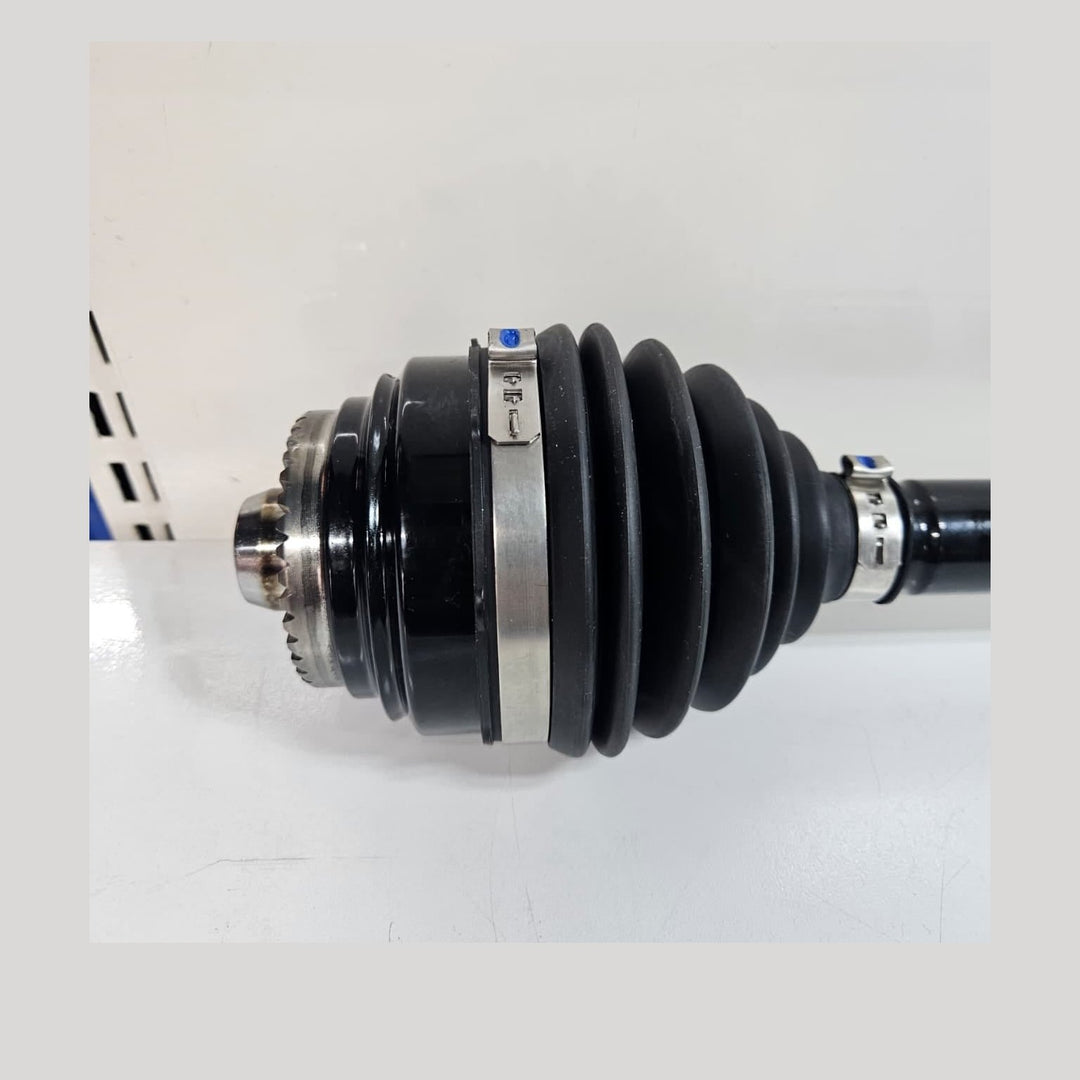 2017-2020 BMW G30 G31 xDrive 530i Front Right Driveshaft 8664676 NEW
