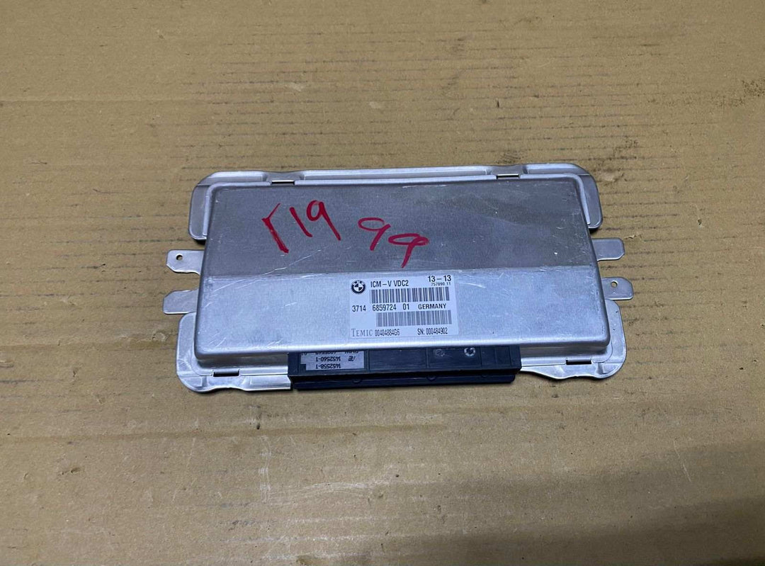 2009-2015 BMW 535i Suspension Control Module 6859724 F02 F04 F06 F10 F11 F12 F13