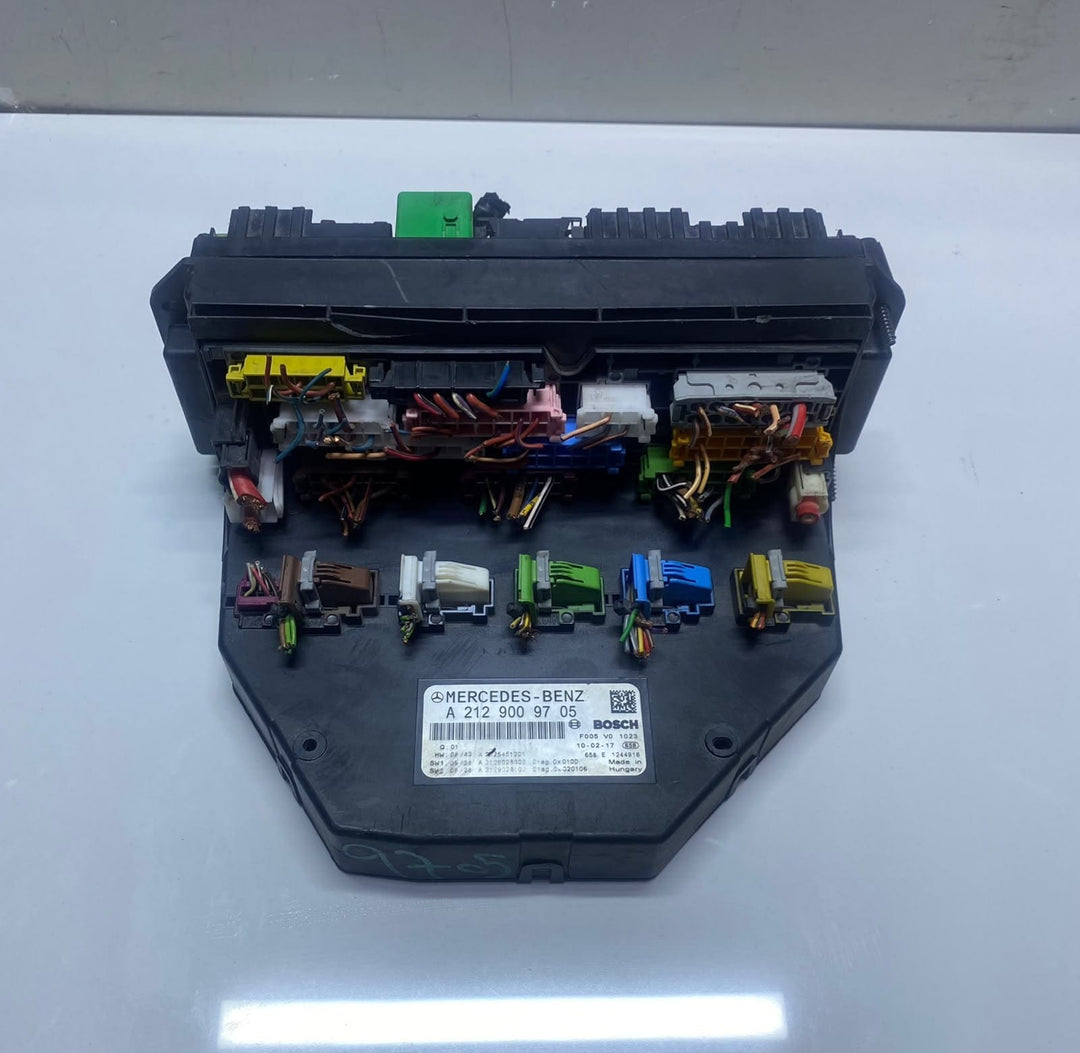 2010-2013 Mercedes-Benz C200 Front Sam Fuse Box Control Module A2129009705
