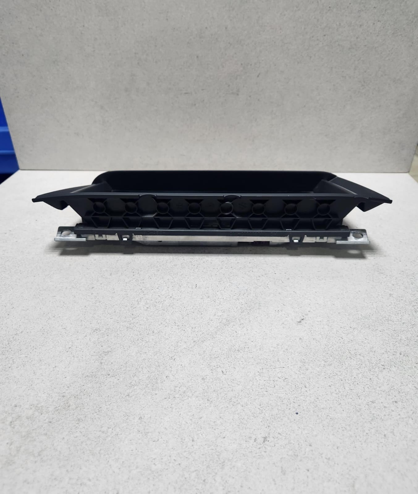 BMW Central Information Display Screen Monitor 9284970 7 Series F01 F02 LCI