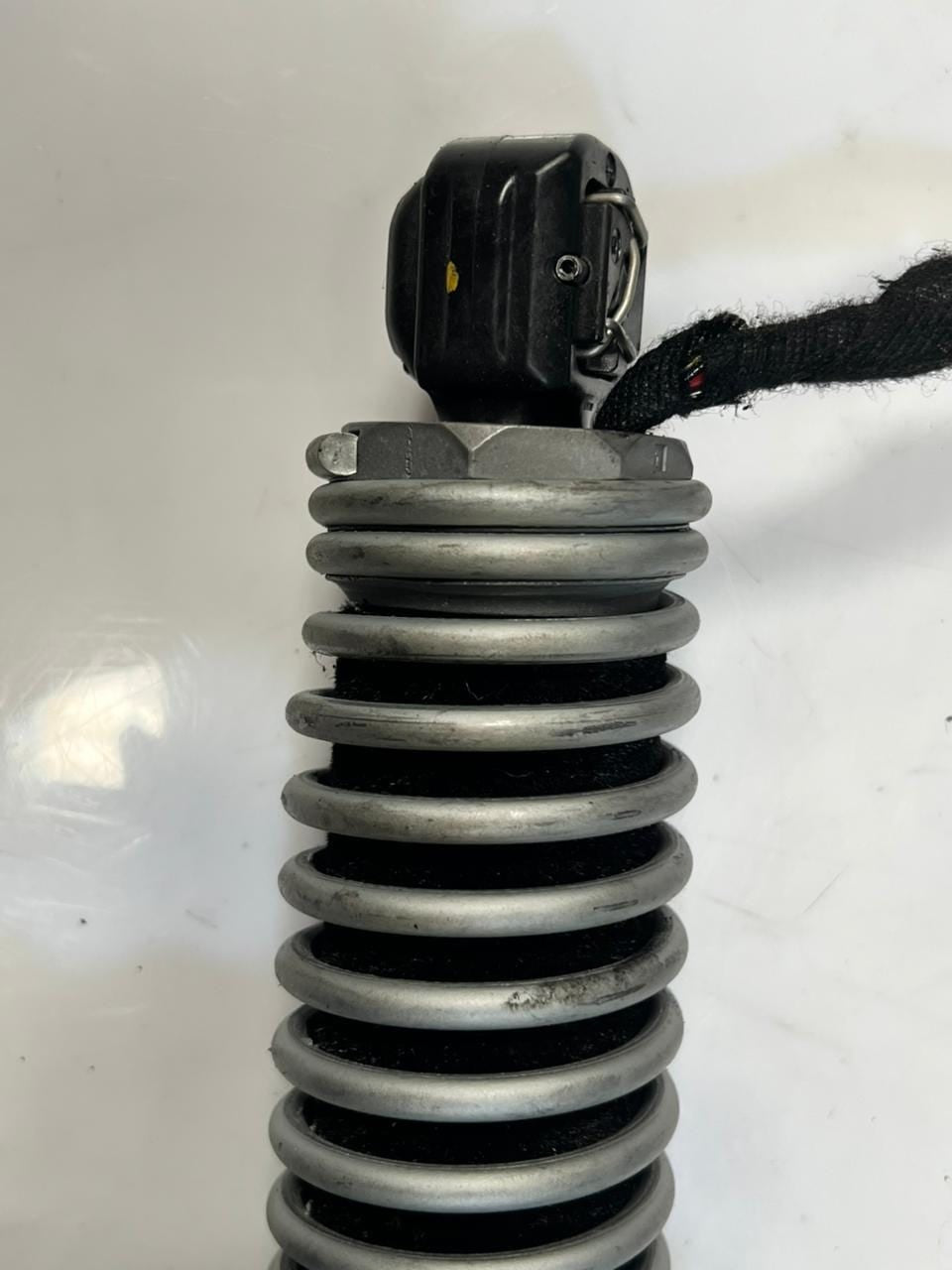 BMW 5 Series F10 F18 Automatic Trunk Lid Spindle Left Electric 7207009 7207010