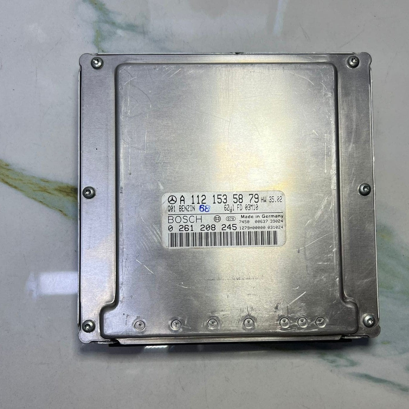 2002-2005 Mercedes-Benz C320 Engine Control Unit A1121535879 C320 and E320