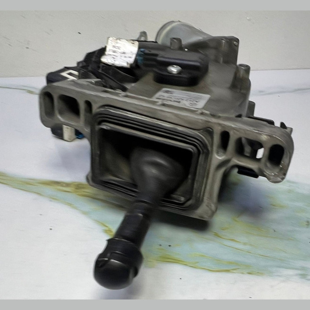 Mercedes Tailgate Lift Motor A2128203642 C-Class W204 E-Class W212