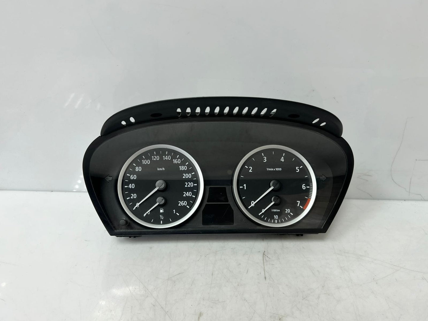 2005 BMW 525i 5 Series E60 E61 520I SPEEDOMETER Instrument Cluster 6958592 OEM