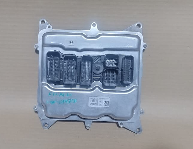 BMMW F10 N20  ENGINE CONTROL ECU UNIT SET DME + KEY  8626172