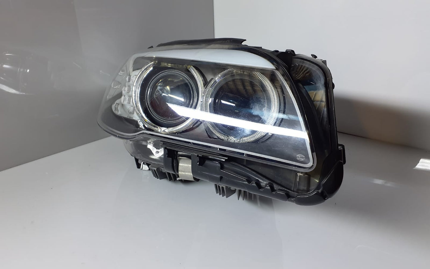 BMW 5 Series F10 F11 Right Bi Xenon Headlight OEM 7203248