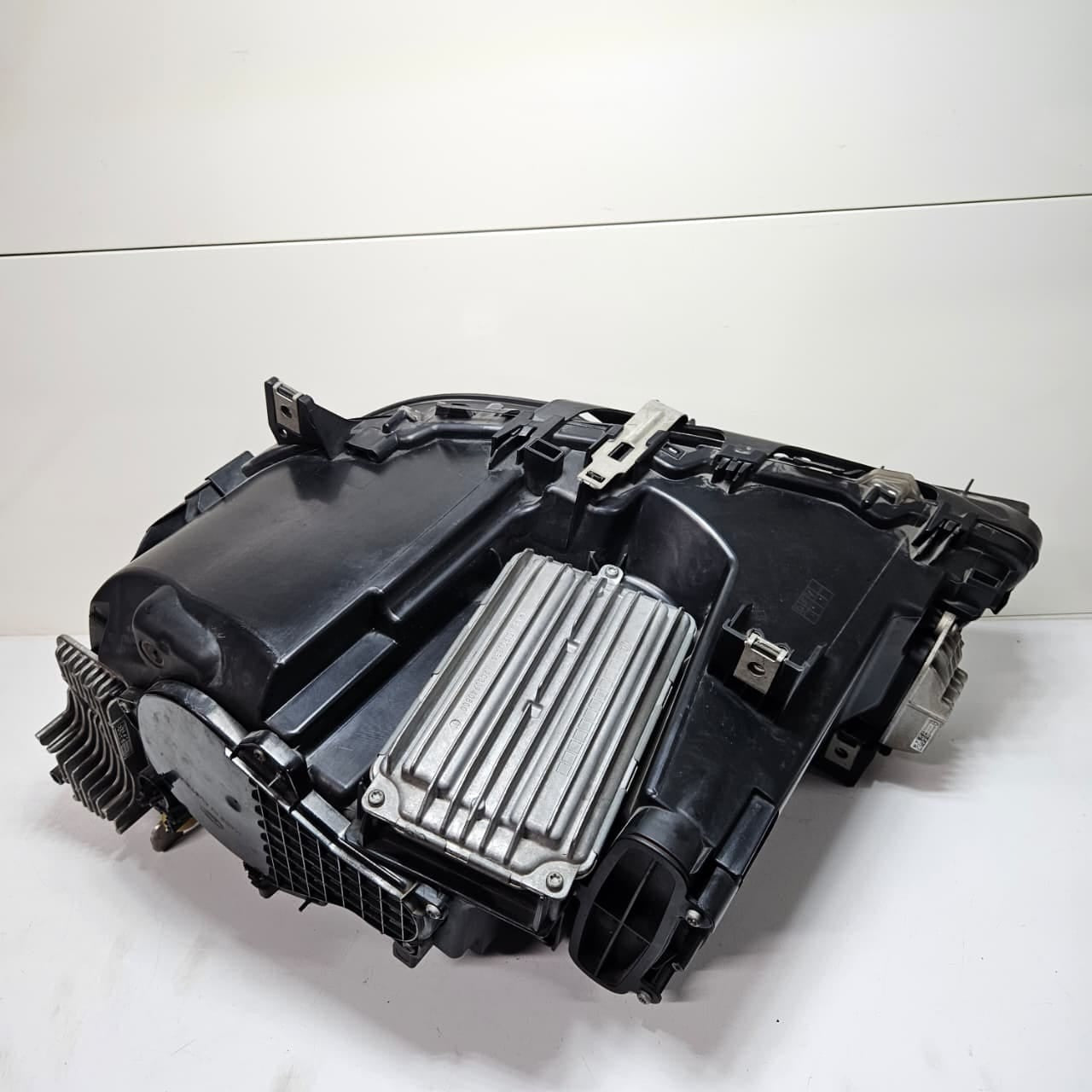 2013-2015 BMW 7-Series F01 F02 740i Full Led Right Headlight 7379680