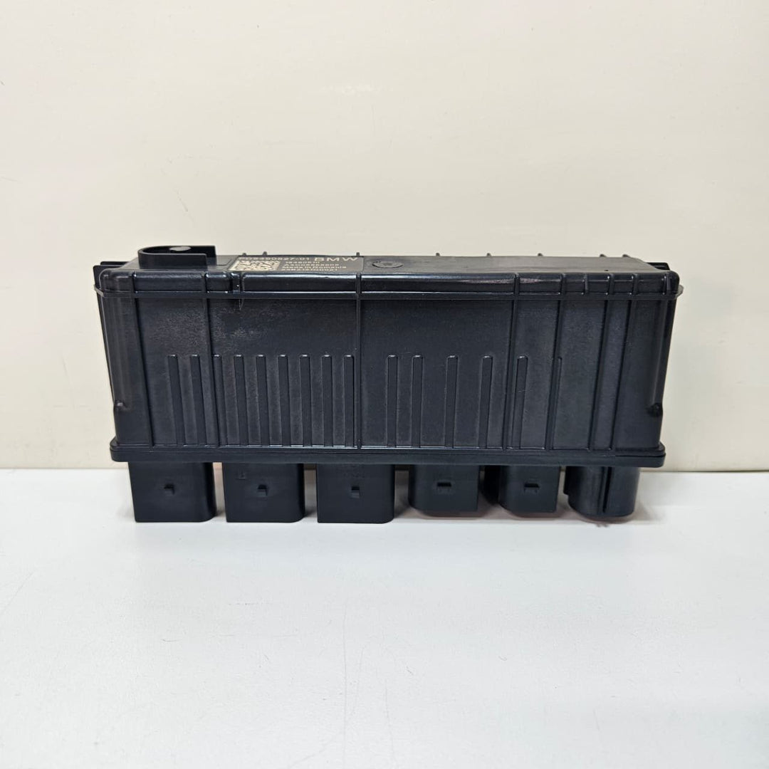 2019-2024 BMW X7 G07, X6 G06 Power Distribution Unit 8490527