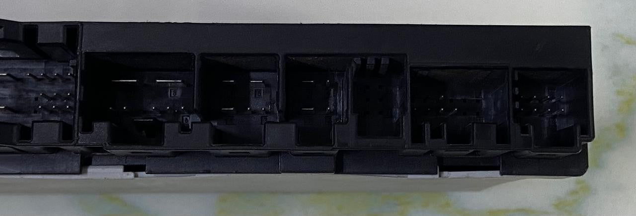 OEM BMW X5 X6 E70 E71 LCI FRONT SEAT CONTROL MODULE 9264973