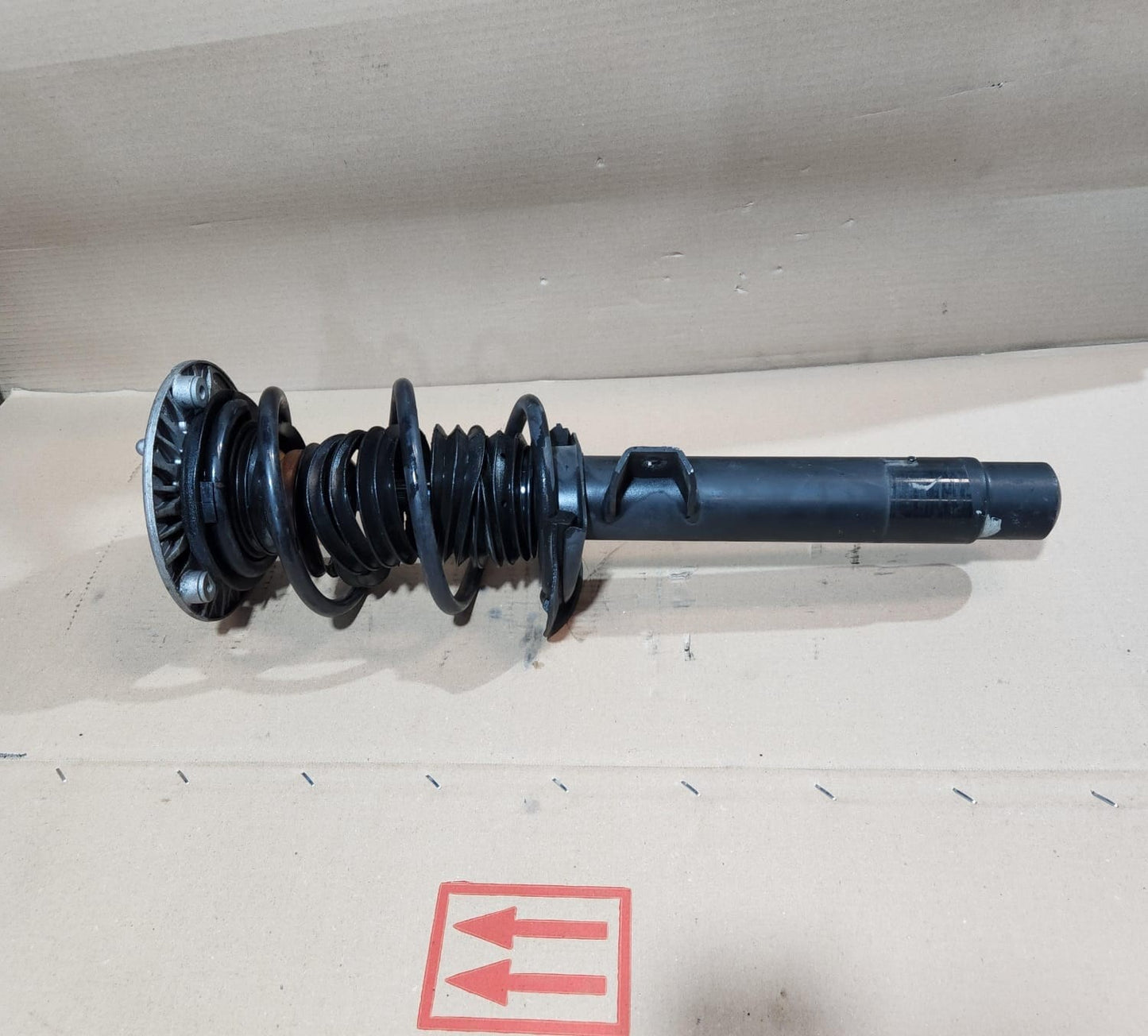2012-2016 BMW 328i Front Shock Absorber With Coil Spring 6791579 F30 F31