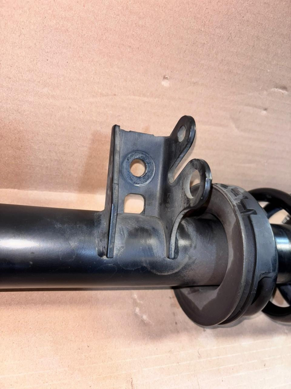 BMW Front Shock Absorber Strut 6784017 5 Series F10 F11 Front Left