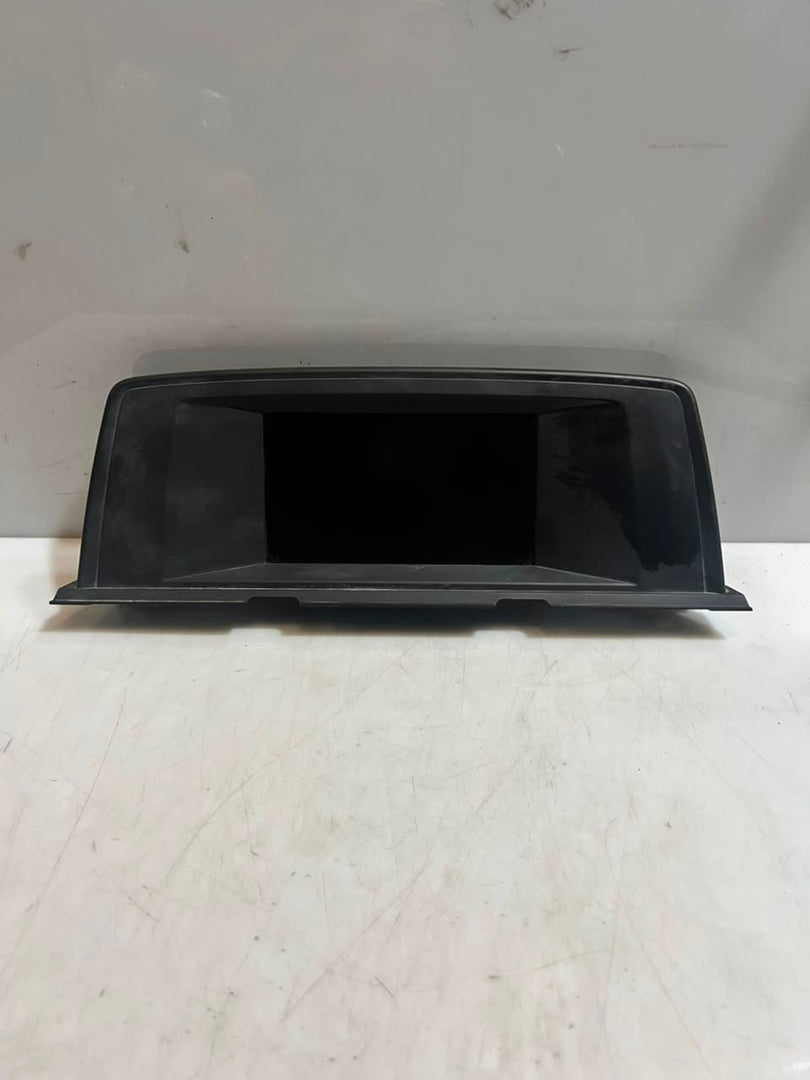 2013-2018 BMW 650i and 640i GPS RADIO SCREEN Central Information Display 9284975