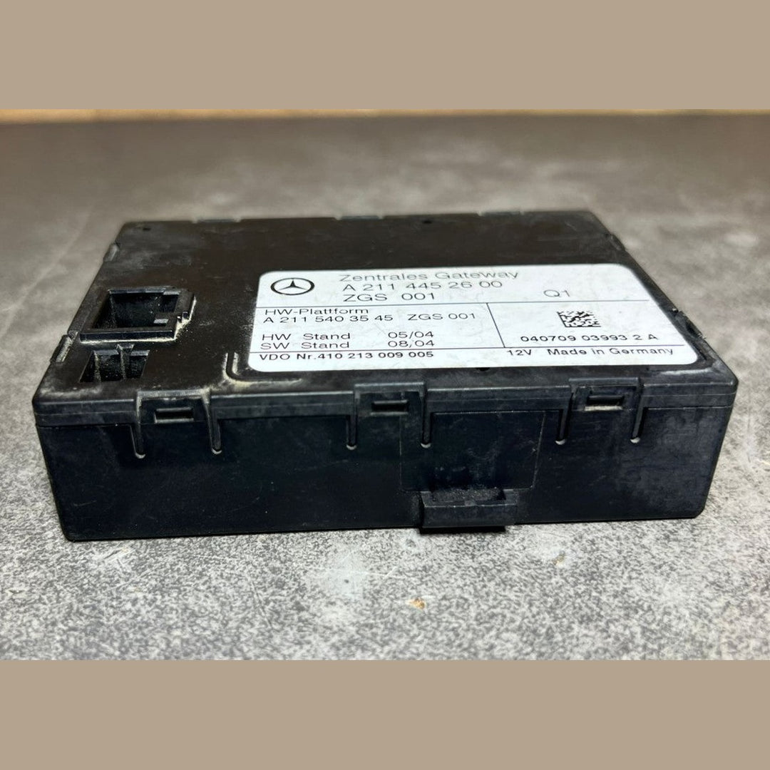 03-09 Mercedes W211 E-Class E320 Central Gateway Control Module A211 4452600 OEM