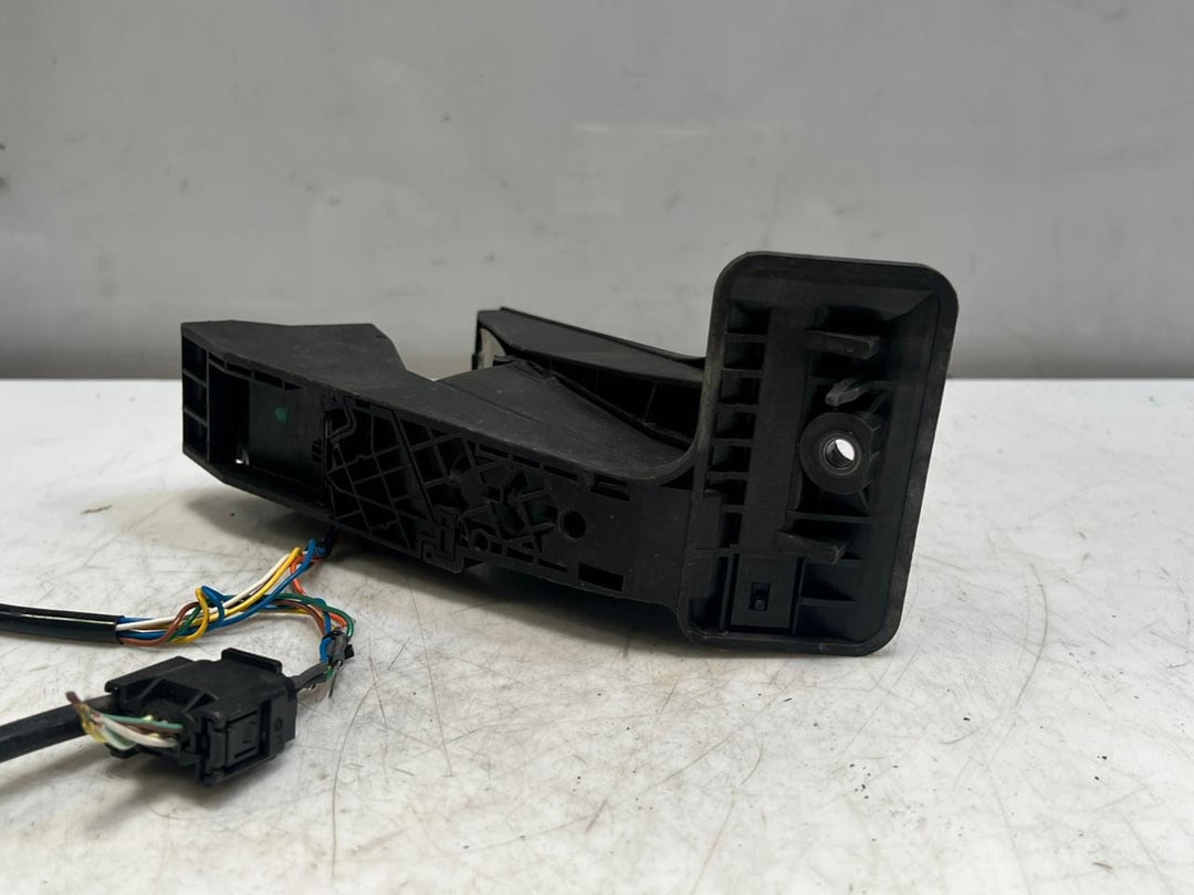 2007-2011 BMW 3 5 Series E90 E92 328i 335i F10 Accelerator Pedal 6789998 OEM