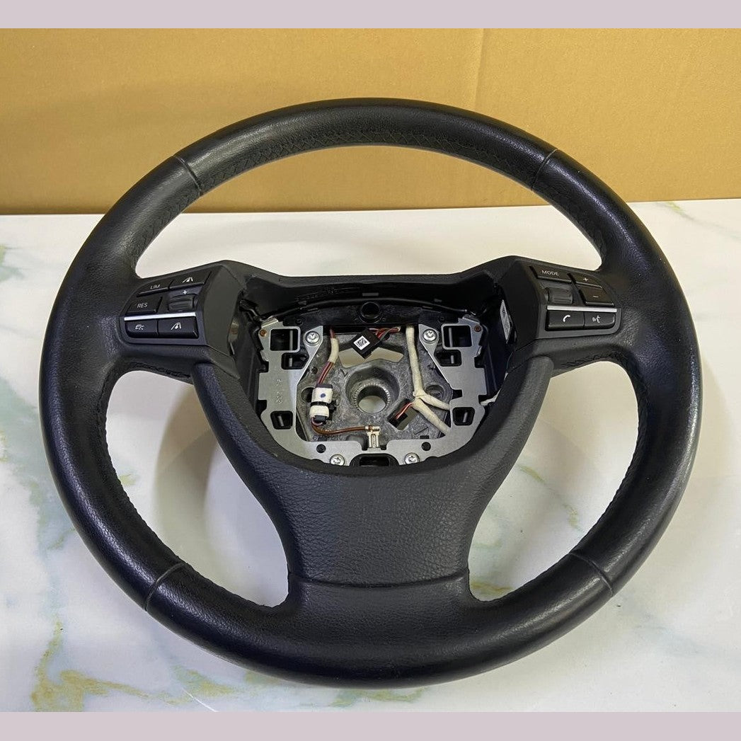 OEM BMW 5 F11 F10 Steering Wheel Leather 9229481