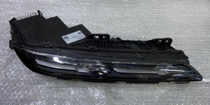 OEM BMW 7 Series G70 Headlight Upper LED Front 9879936 Right Side Used 15-20 km