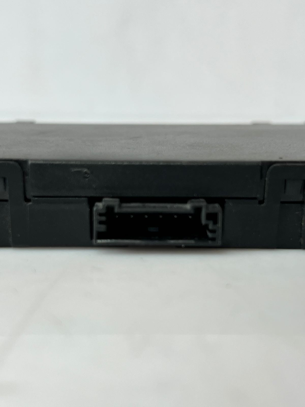 2012-2015 BMW X1 E84 Antenna Amplifier Diversity 9168334 OEM