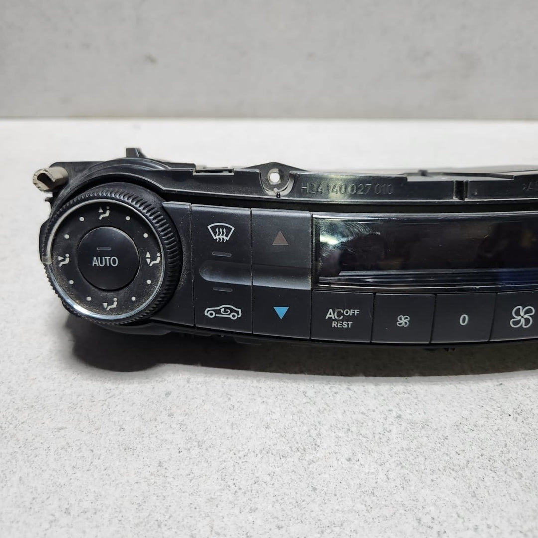 Mercedes-Benz Climate Control Unit Left 2118300685 E-Class W211
