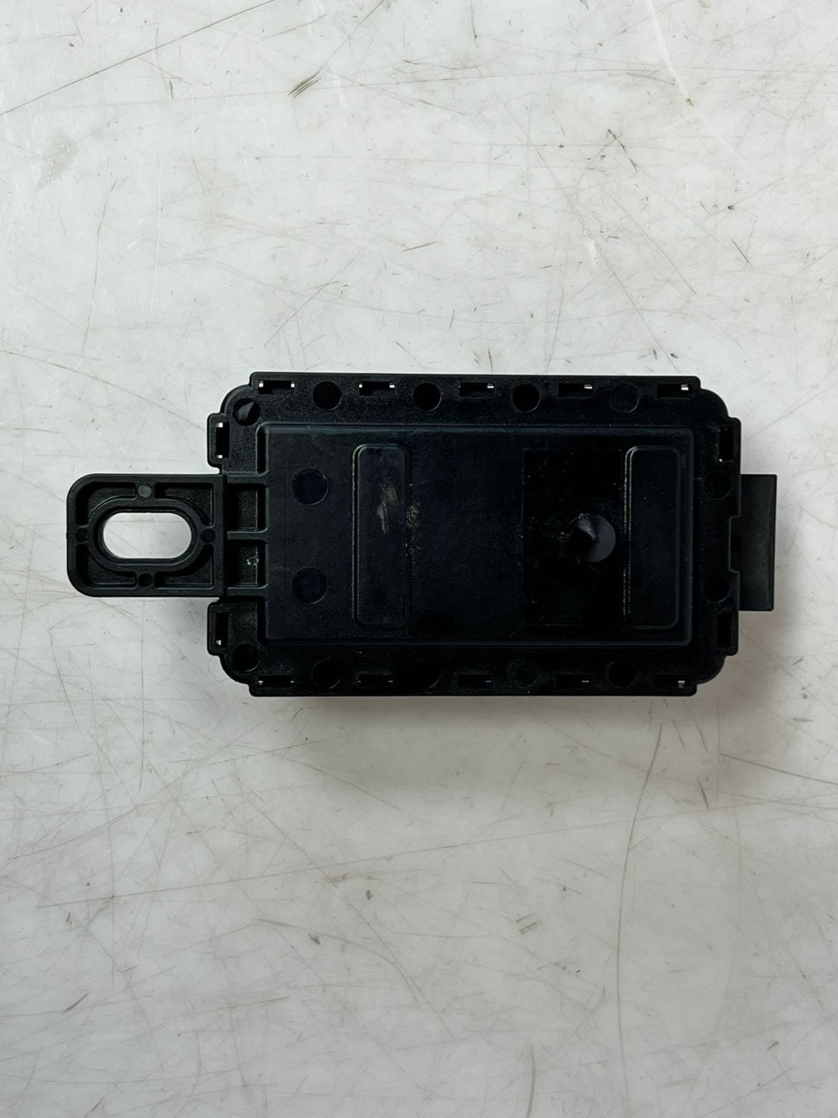 17-20 BMW 530i G30/G31/G38 5' G11 G12 Radio Remote Control Receiver 6810213 OEM