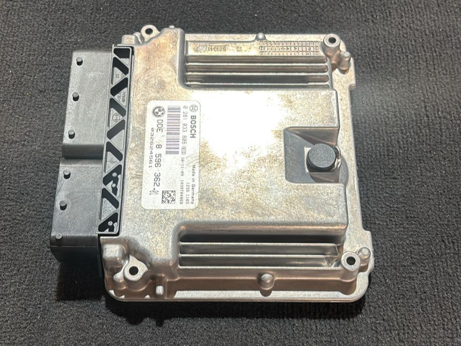 BMW 218d F45 2016 B47 ENGINE CONTROL UNIT ECU MODULE DDE - 8596362