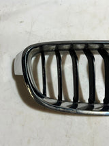 2016-2018 BMW 3er F30 F31 F35 F80 330e Frontstoßstangengitter 7295442 OEM