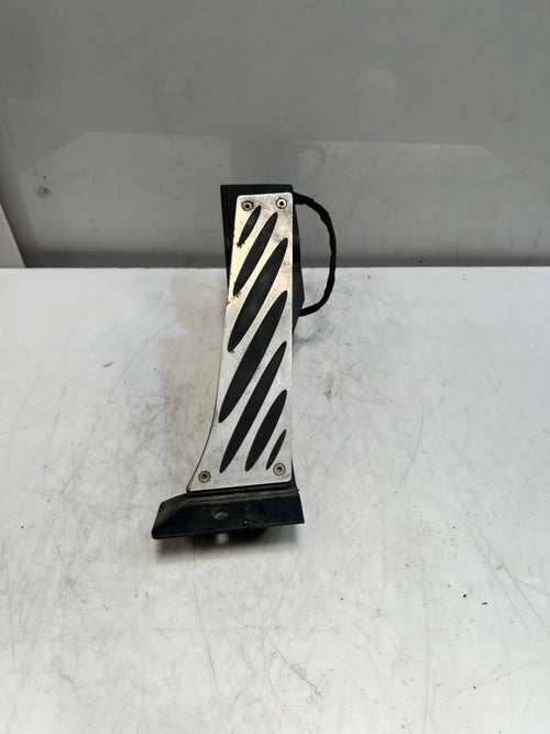 2007-2013 BMW 5 6 3 Series E63 E64 328i E60 E90 Accelerator Pedal 6772645 OEM