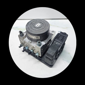 2016-2017 BMW  2 Series X1 F48 F45 F46 Gran Tourer ABS Pump Module 6877110 OEM