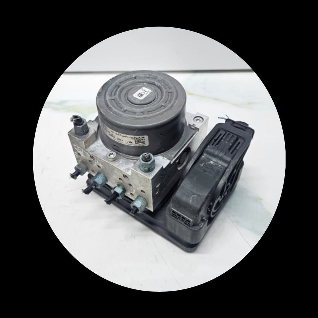 2016-2017 BMW  2 Series X1 F48 F45 F46 Gran Tourer ABS Pump Module 6877110 OEM
