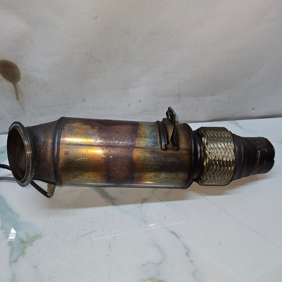2010-2017 BMW 5 Series 535i F10 &other N55 Models Catalytic Converter7599198 OEM