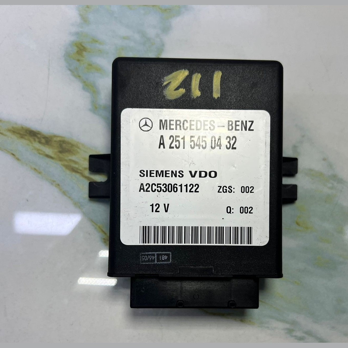 06-09 Mercedes R350 Air Suspension Control Module A2515450432 W251 W211 E-Class