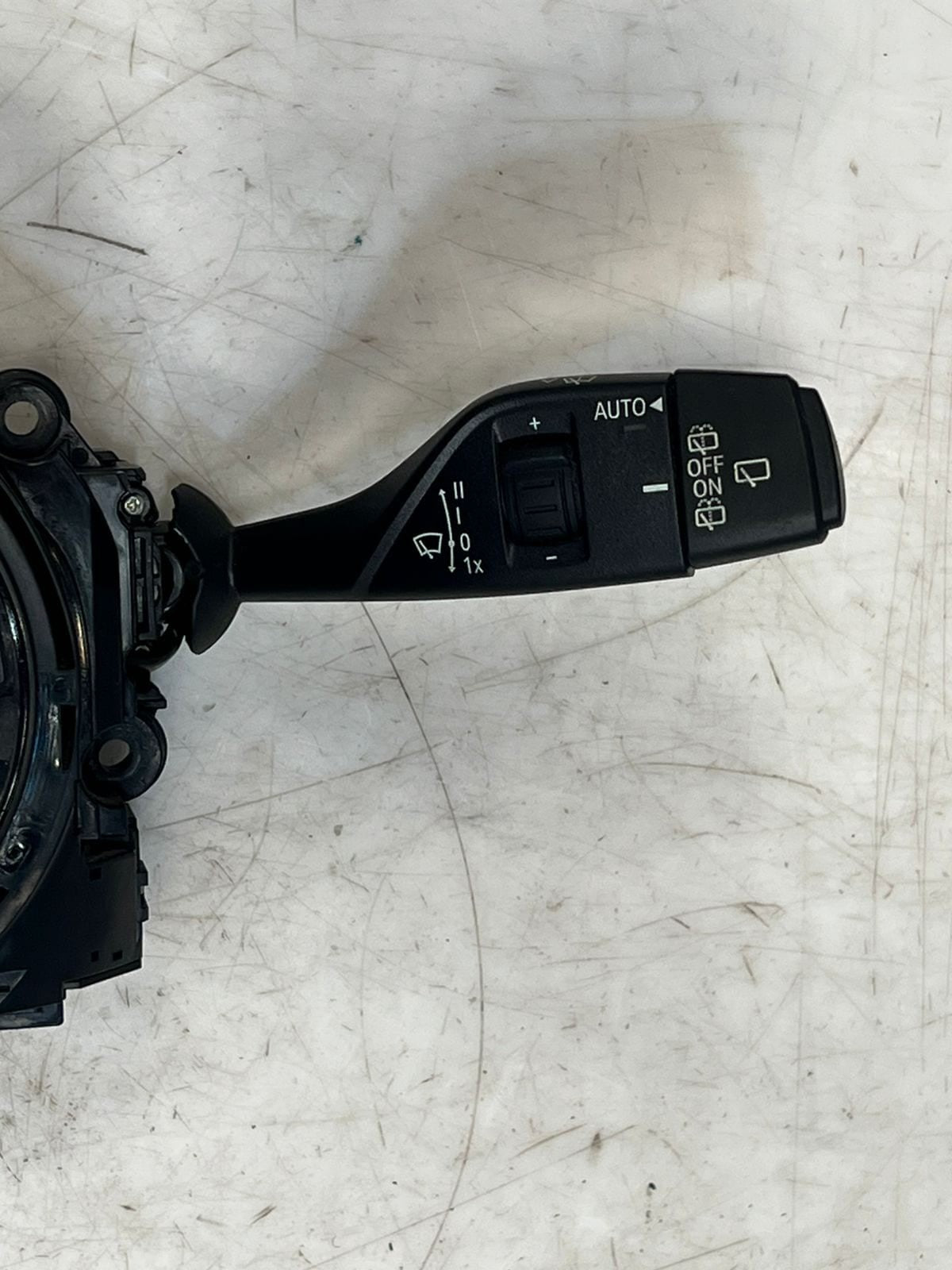 BMW  F15, F85, F25 MODEL Steering Column Switch Unit 9330565 OEM