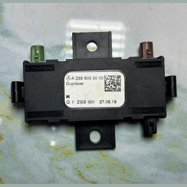 2018-2022 Mercedes C300 Antenna Amplifier A2389055000 C-Class W205 and GLC W253