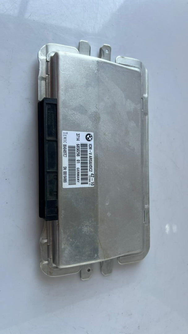 2011-2013 BMW 535i Suspension Control Module 6850298 550i F10 and 7 Series F01 F