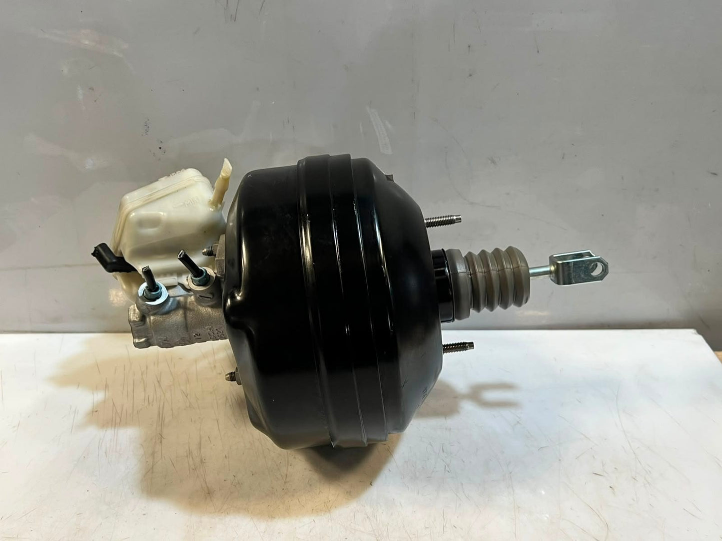 2016 BMW 1' F20 F21 F30 B38 Brake Booster with Master Cylinder 29679841905