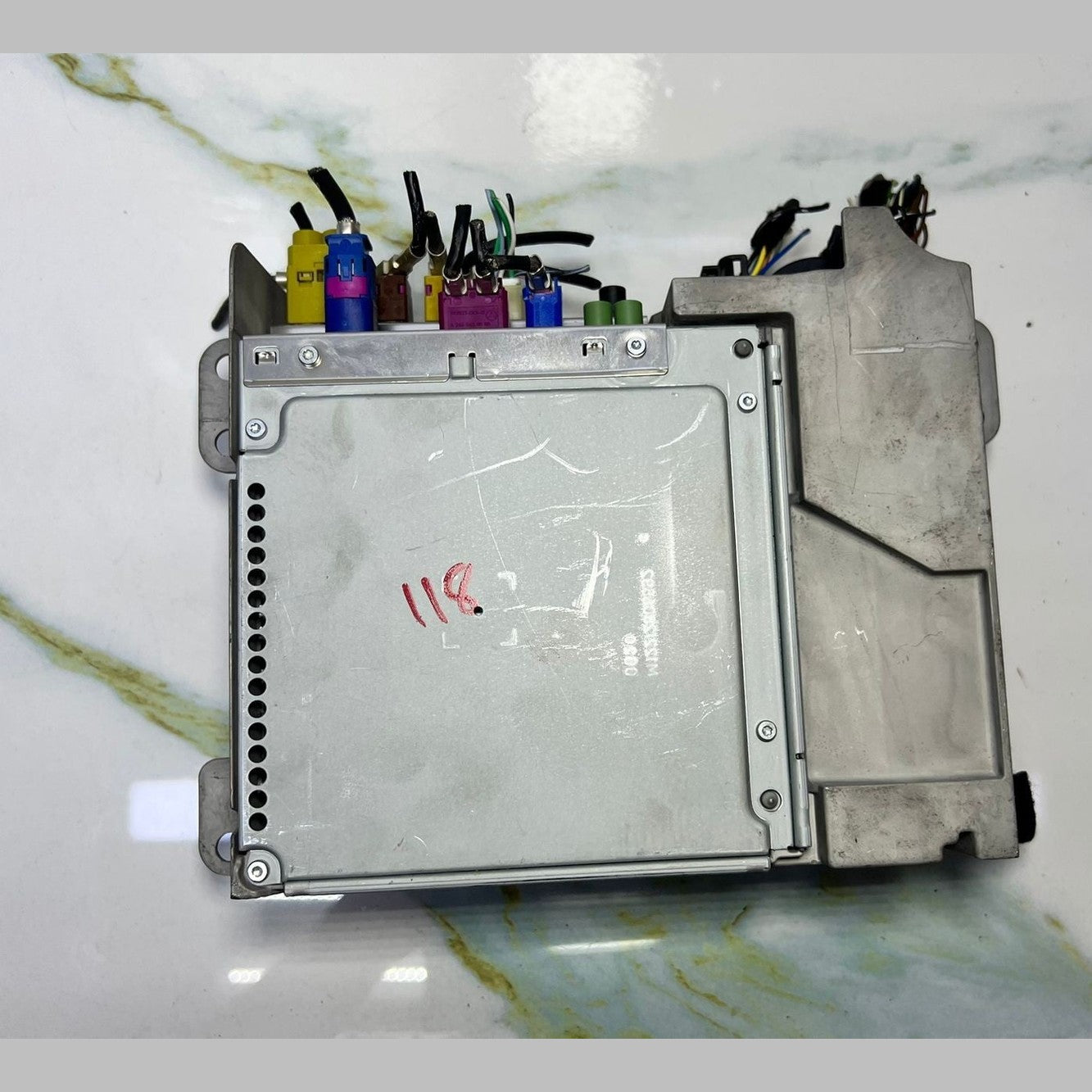 17-23 Mercedes W247 W118 CLA Radio Audio Multimedia Head Unit  A247 9001510 OEM